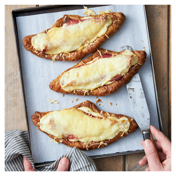 SKINKA & BECHAMEL CROISSANT - NO WASTE ALL TASTE