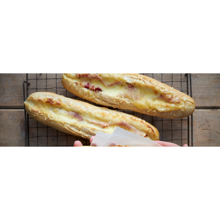 DEMI-BAGUETTE BÉCHAMEL