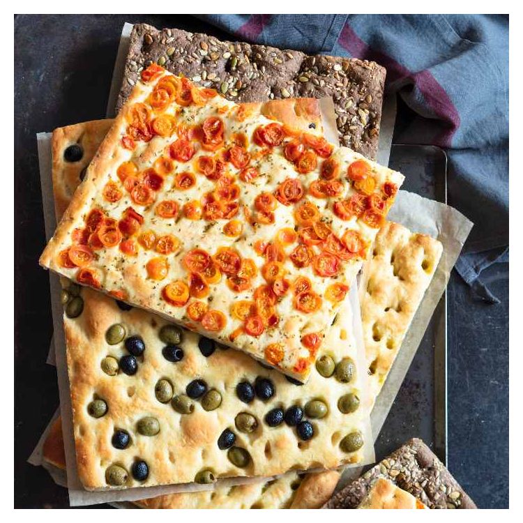 Focaccia olivas verdes y negras Panitaly