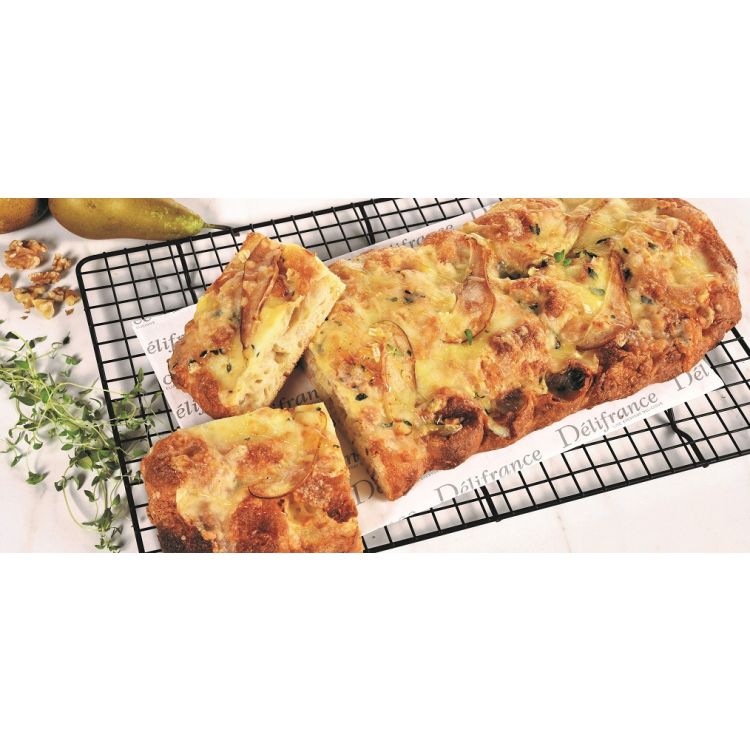 PIZZA QUATTRO FORMAGGI Z GRUSZKĄ, MIODEM I ORZECHAMI 