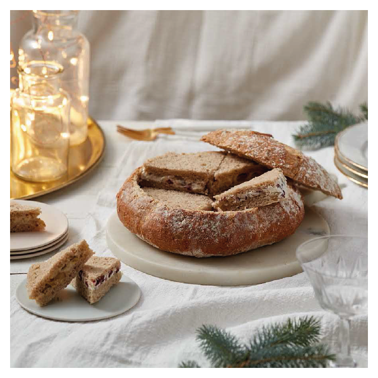 WEIHNACHTS-ÜBERRASCHUNGSBROT